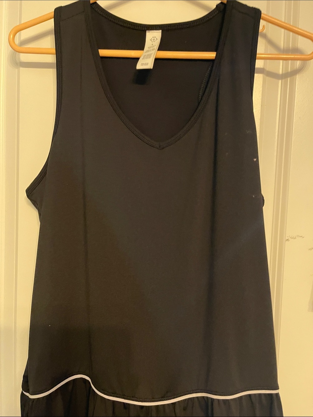 Women’s Black V-Neck Sleeveless Tennis Dress Brand Unspecified
